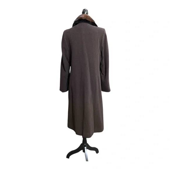 Vintage Elegant Brown Wool/Cashmere Coat With Luxurious Mahogany Mink Fur Collar - Picture 2 of 13